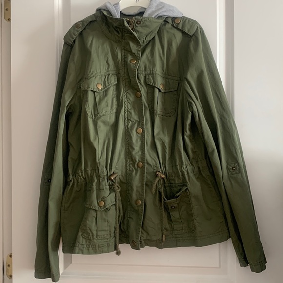 Green cargo jacket with cap - Picture 2 of 5